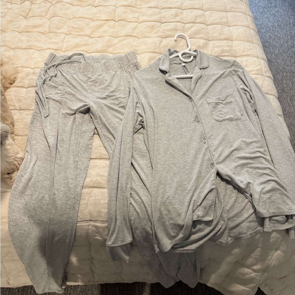 SKIMS Women's Pajama Set